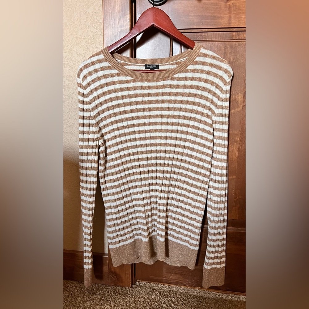 Like new gold/white shimmer holiday sweater